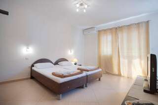 Апартаменты Mandir apartments - Center Будва Номер-студио с террасой-11