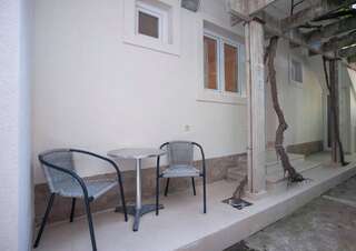 Апартаменты Mandir apartments - Center Будва Номер-студио с террасой-5