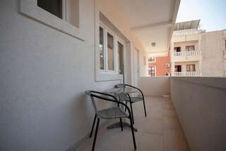 Апартаменты Mandir apartments - Center Будва Номер-студио с террасой-6