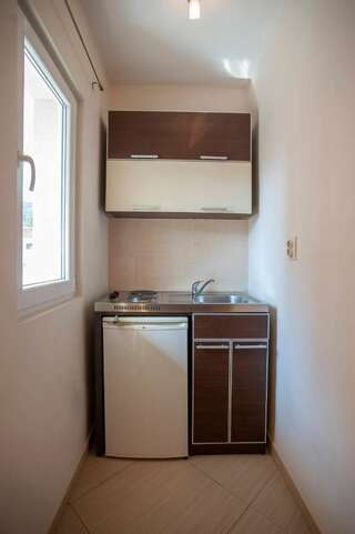 Апартаменты Mandir apartments - Center Будва Номер-студио с террасой-7