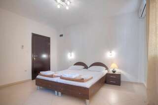 Апартаменты Mandir apartments - Center Будва Номер-студио с террасой-8